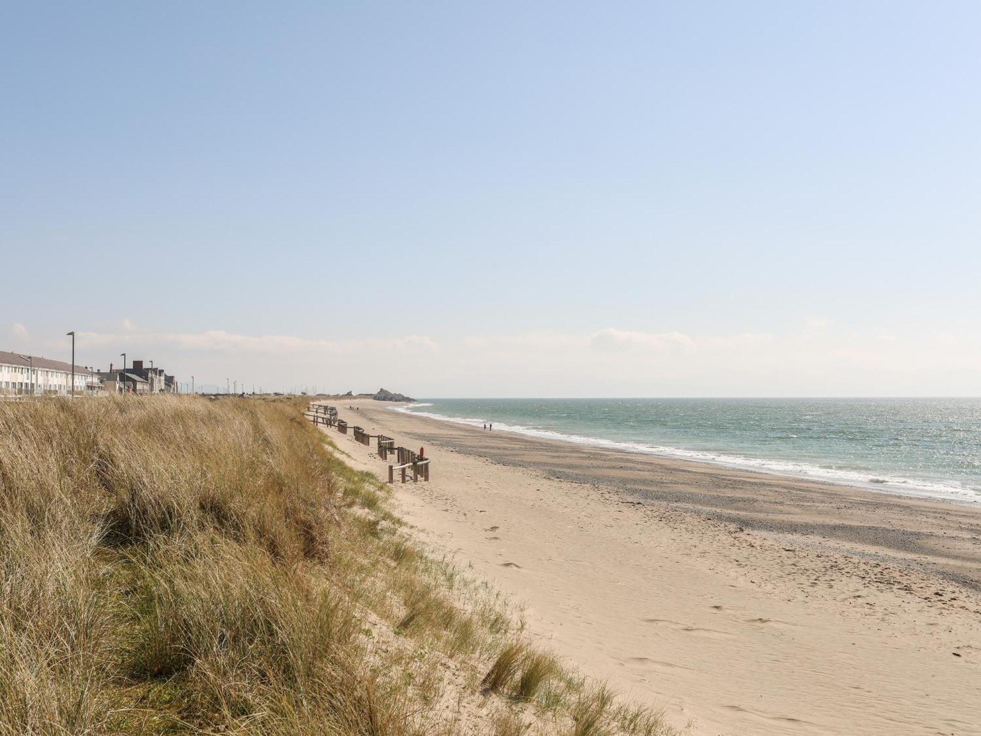 7 Min Y Traeth Pwllheli Exterior foto
