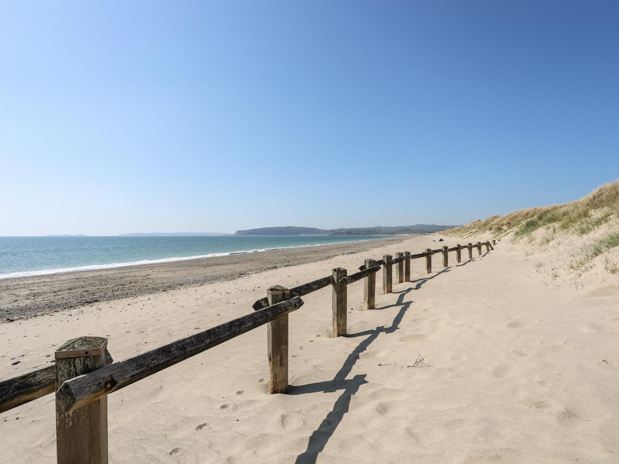 7 Min Y Traeth Pwllheli Exterior foto